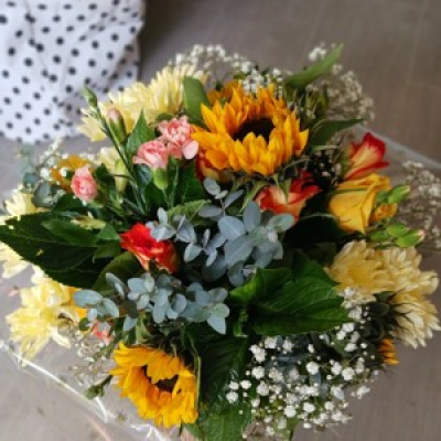 Little bit of sunshine  - A little bit of sunshine in a bouquet 